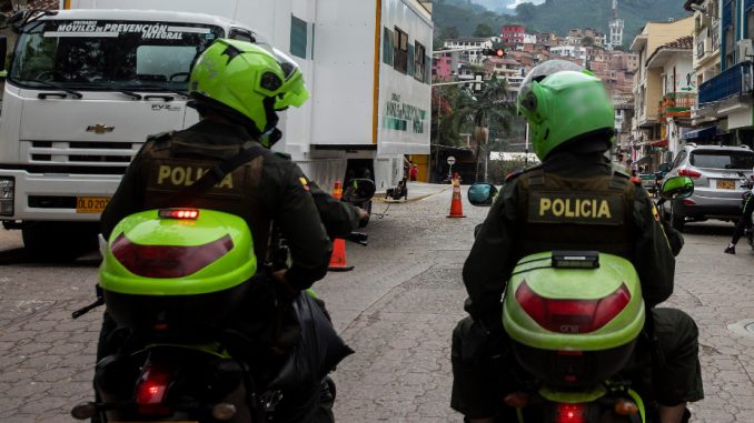 Patrulleros-de-la-Policía