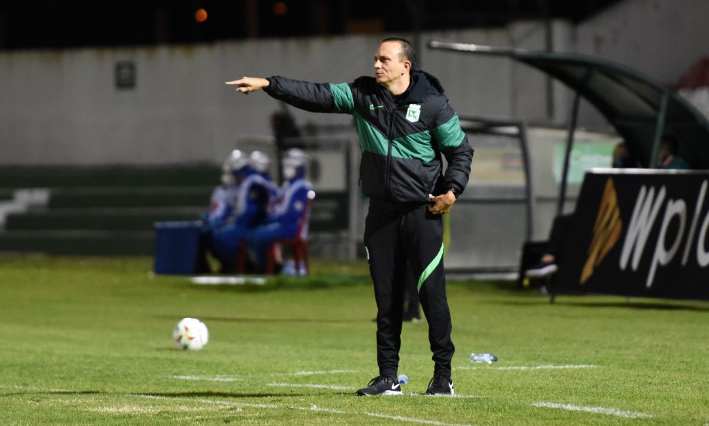 Alejandro Restrepo, entrenador de Atlético Nacional. 