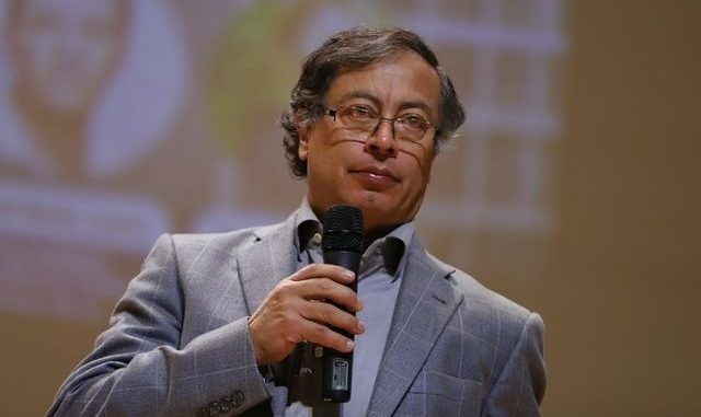 El-senador-Gustavo-Petro