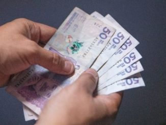 Dinero (1)