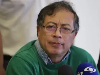 El precandidato presidencial Gustavo Petro