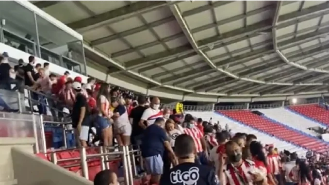 Hinchas junior america