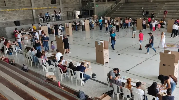 40 denuncias por irregularidades en las votaciones