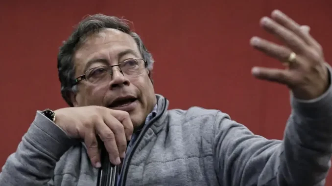 Gustavo-Petro-precandidato