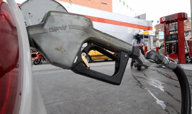 Estación de gasolina.
