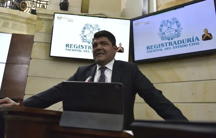 El-senador-Juan-Diego-Gomez