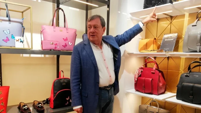 Mario Hernández grabó empleados haciéndole propaganda a Fico