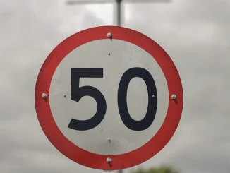 Proyecto de ley busca que en Colombia se maneje máximo a 50 KM por hora