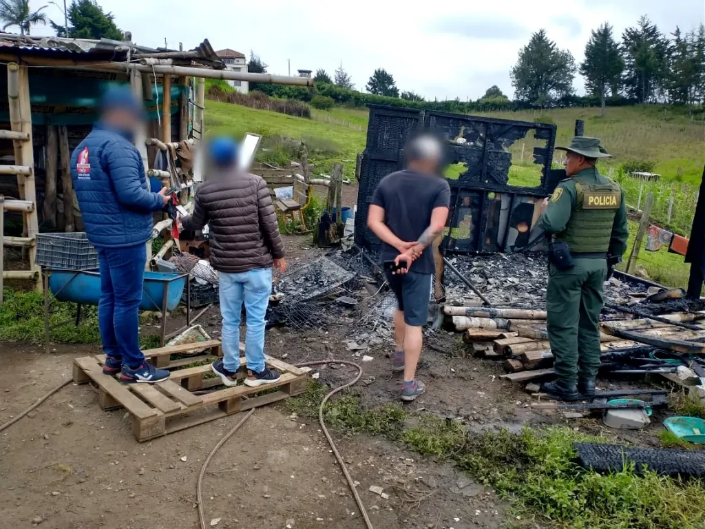 Incendio-criadero-de-perros-2