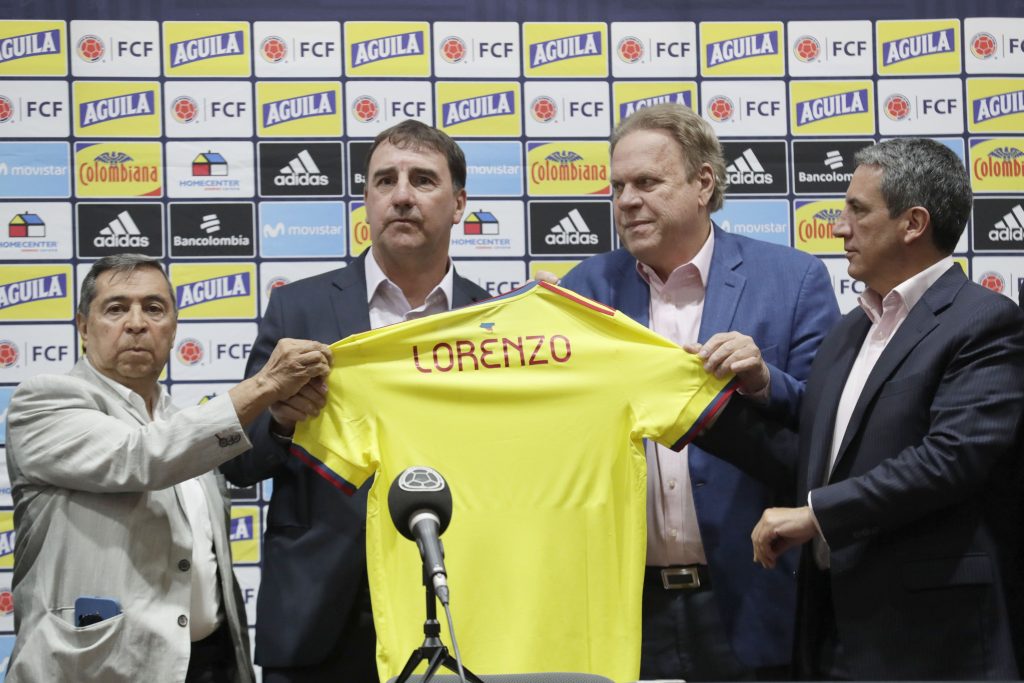 Presentación Néstor Lorenzo