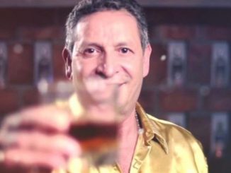 Darío Gómez en uno de sus videos.