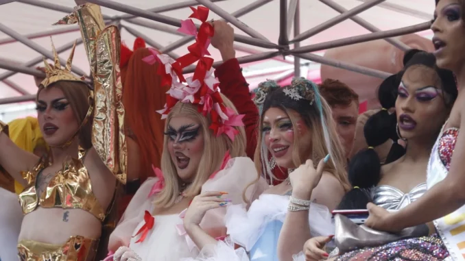 Medellín vivió una colorida marcha del Orgullo gay