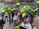 Hombre cargó moto en zona ribereña.