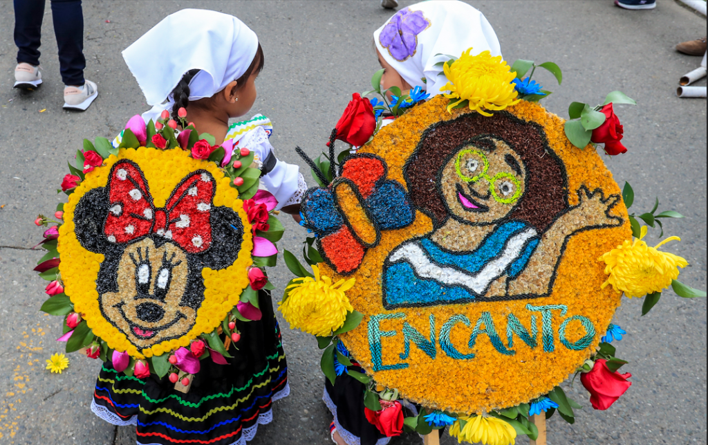 Con silletas de personajes animados, los niños se robaron el show. /FOTOS: JAIME PÉREZ