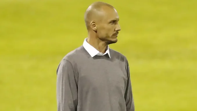 David González