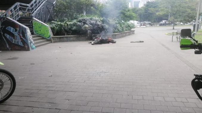 Otra moto se salvó.