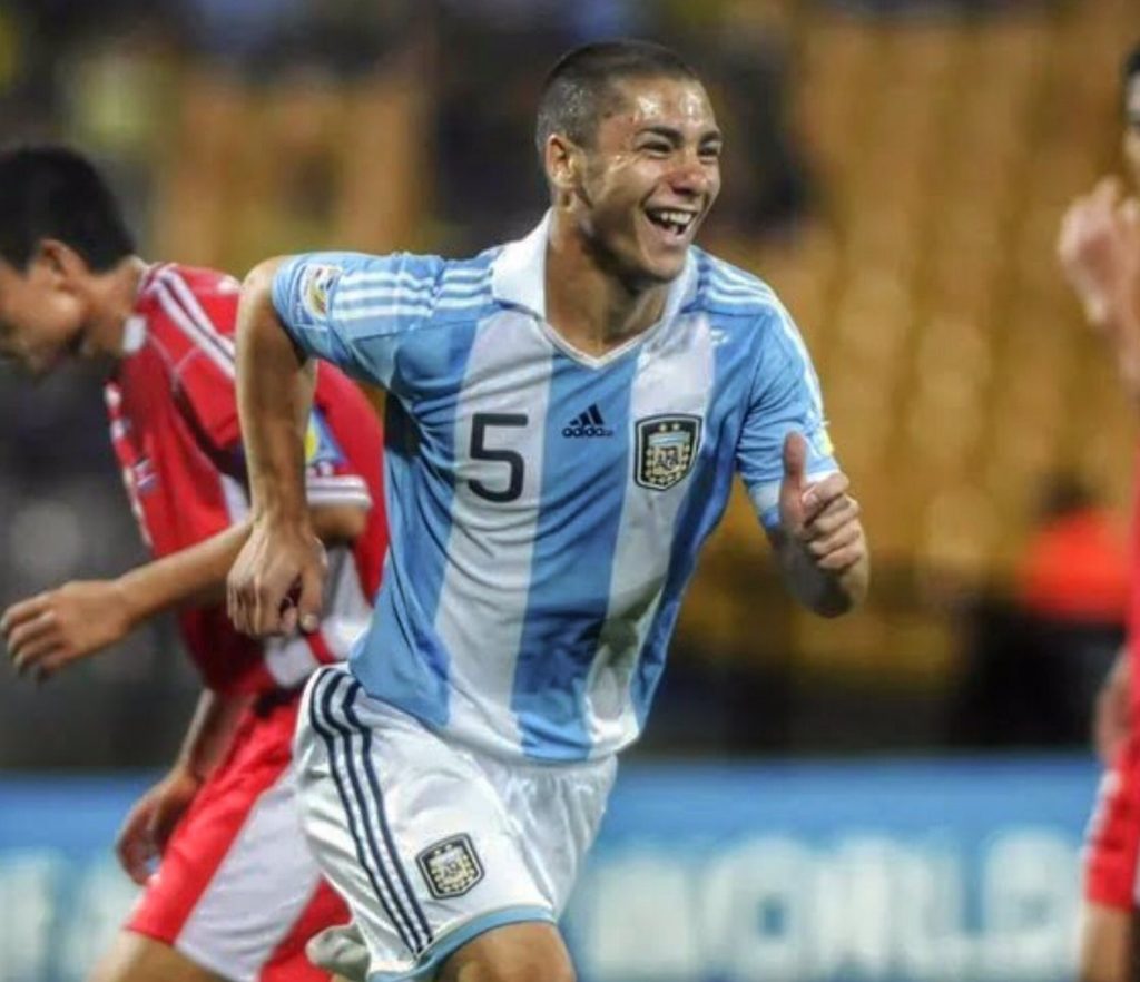 Llegó a ser subcampeón con la selección.