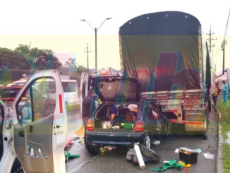 Dos muertos y 3 heridos dejó el accidente.