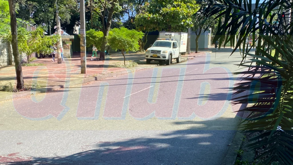Dos personas fueron capturadas. En esta calle fue encontrado sin vida Yan Carlos. /FOTO: ANDRÉS FELIPE OSORIO GARCÍA.