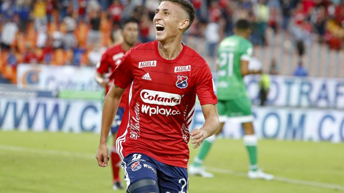 Miguel Ángel Monsalve celebra gol.