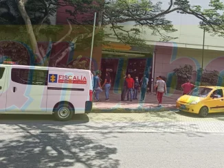 Ambos adolescentes terminaron heridos.