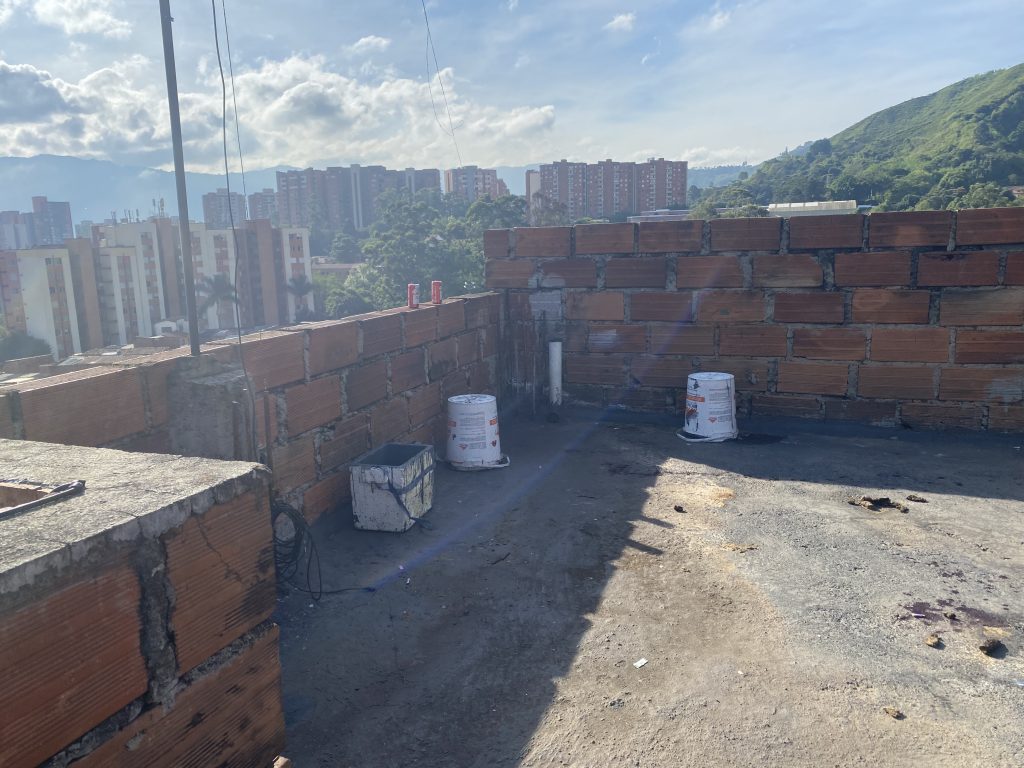 Esta fue la terraza donde las mujeres agredieron al hombre. /FOTO: ANDRÉS FELIPE OSORIO GARCÍA.