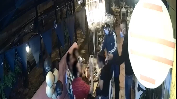 Las víctimas resultaron ilesas.