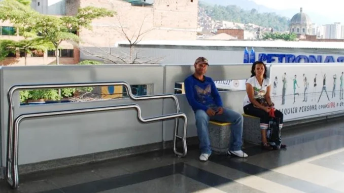 Metro de Medellín, sillas, apoyos isquiáticos, Cultura Metro, Movilidad, Medellín, Q’Hubo Medellín