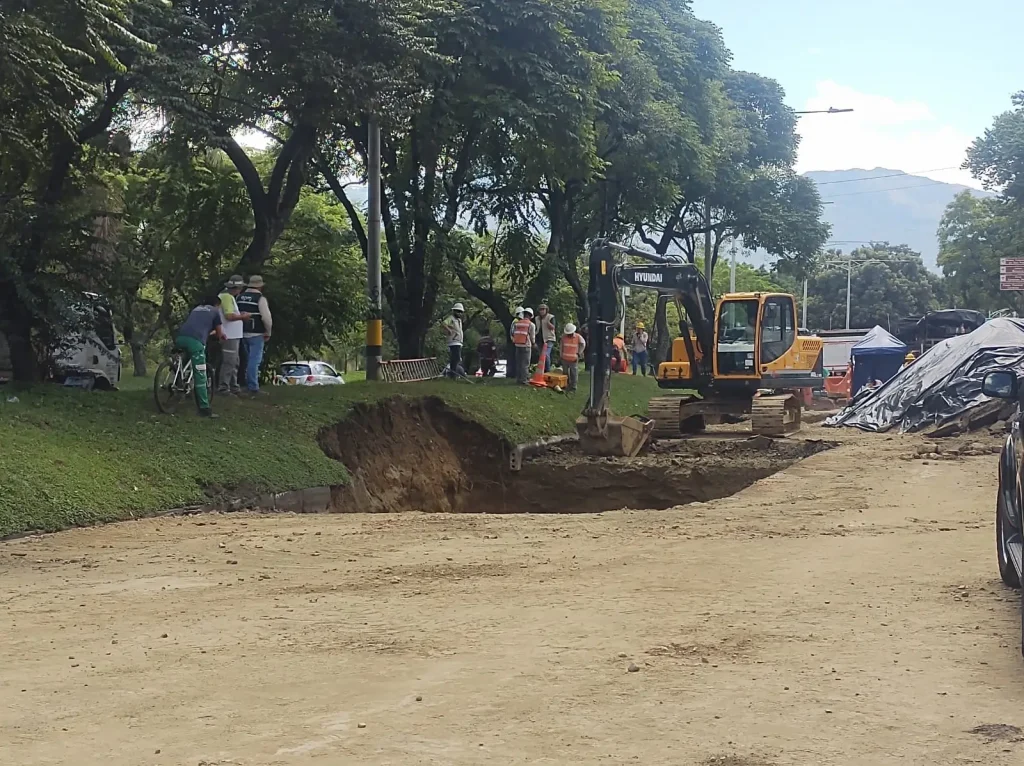 Trabajos-en-la-avenida-Regional-3