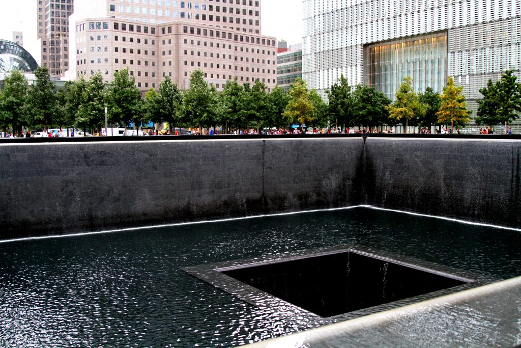 Descripción: Lugar que ocupaban las torres gemelas,llamado ahora National September 11 Memorial & Museum. Fecha de evento: 11/09/2016. Foto: Cortesía Pablo Andrés Monsalve Mesa