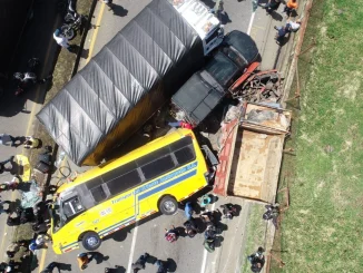 El accidente habría sido provocado por una volqueta.