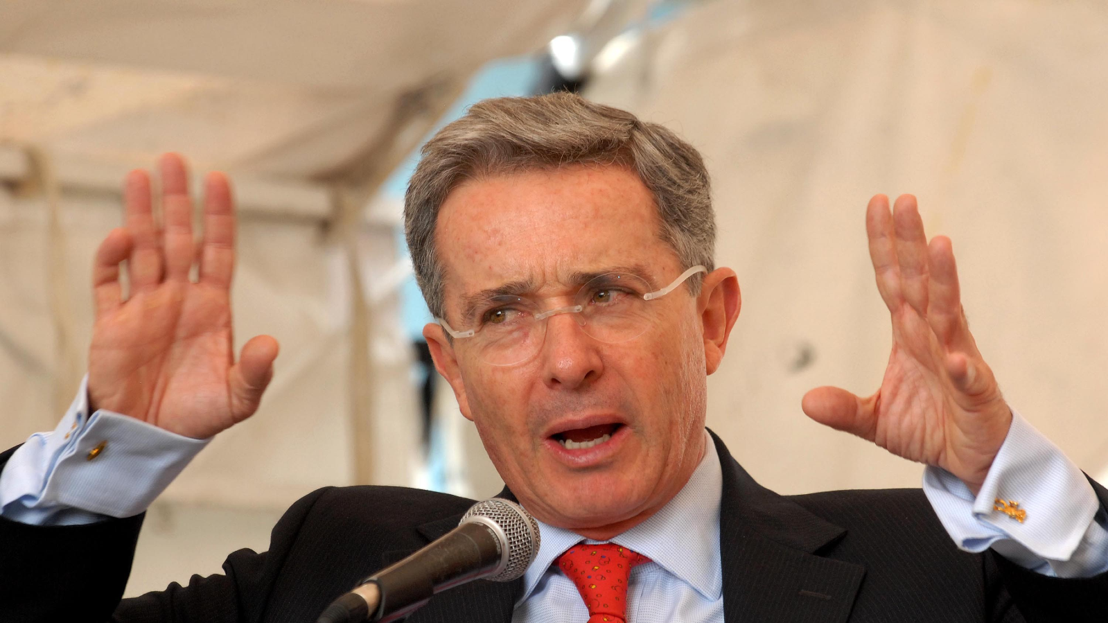 ¿Álvaro Uribe se le medirá a la Gobernación?