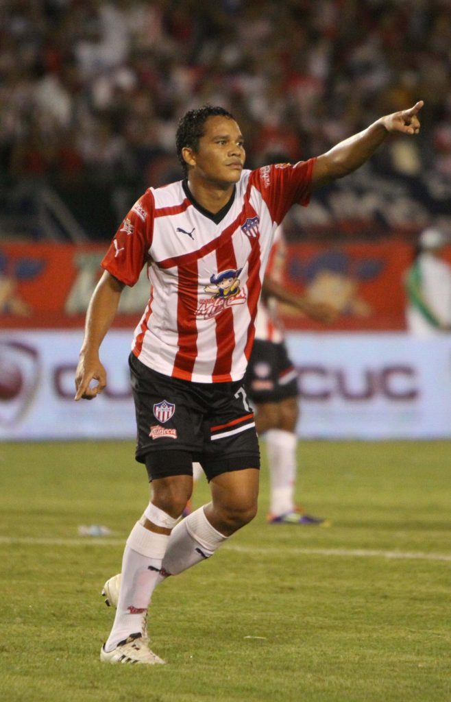 Carlos Bacca hace parte de los futbolistas mejor pagados.