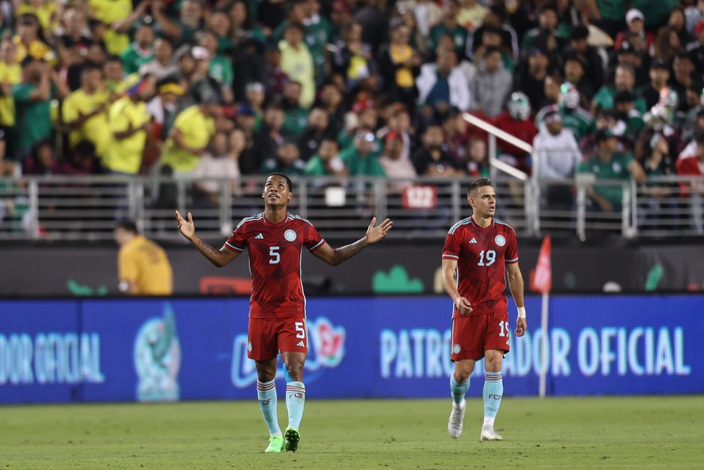 Colombia v Mexico