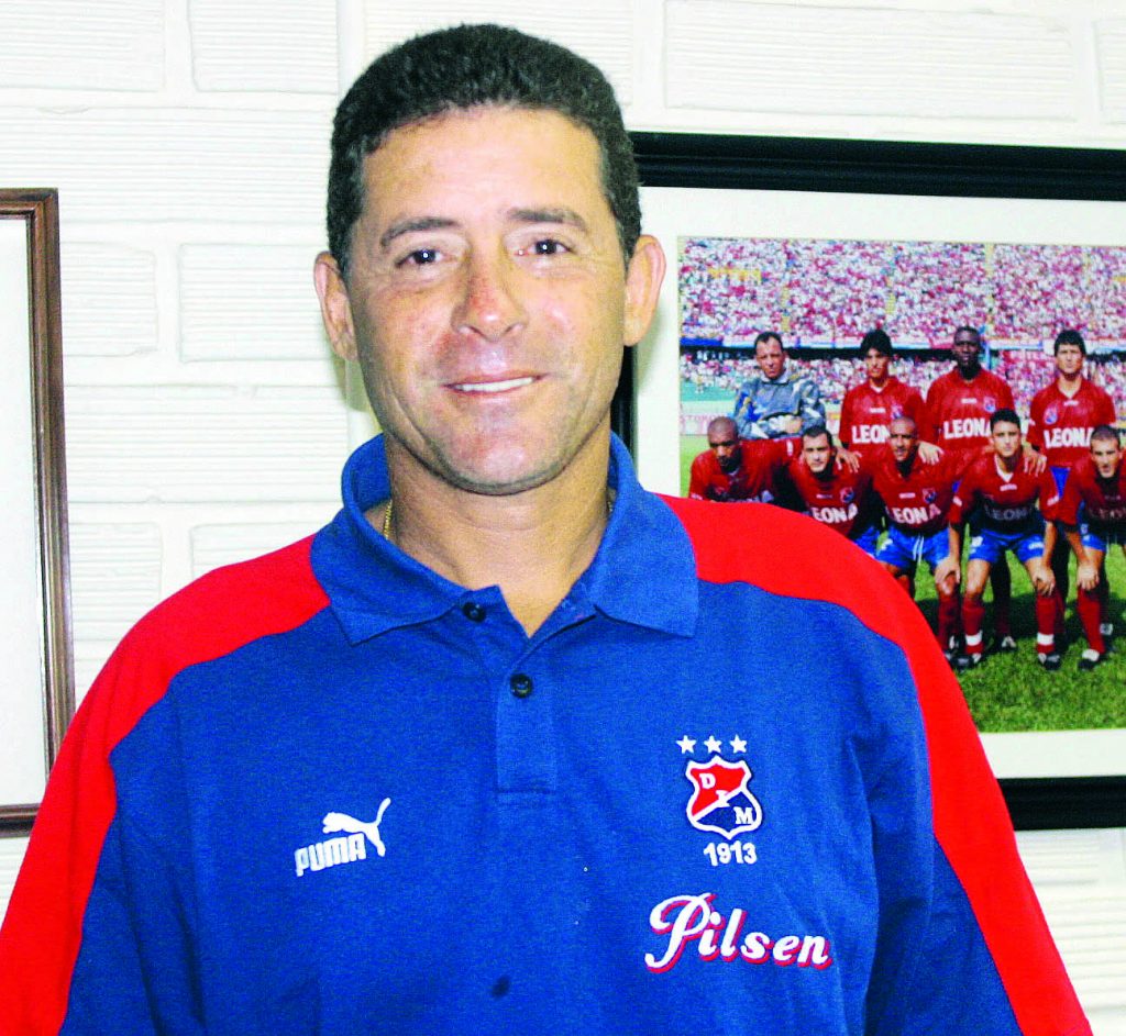 Pedro Sarmiento, DT de Independiente Medellín 2004 / FOTO: JAIME PÉREZ.