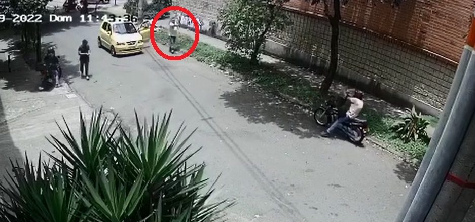 El señalado ladrón murió en el sitio.