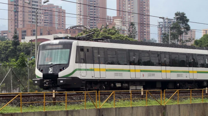El metro está prestando servicio normal entre Itagüí - Niquía.