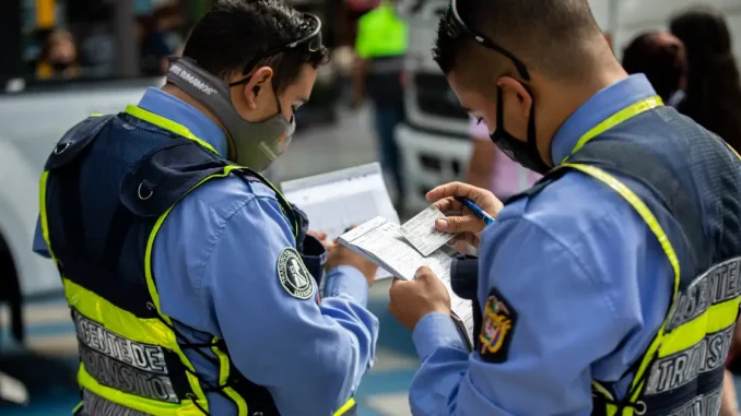 Multas-de-transito-agentes-de-transito