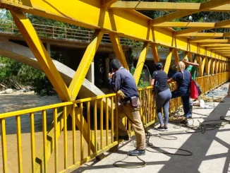Obrero murió al caer al río Medellín cuando desmontaban un puente en Barbosa