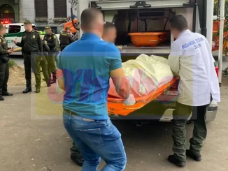 Cadaver-encostalado-centro-de-Medellin-1