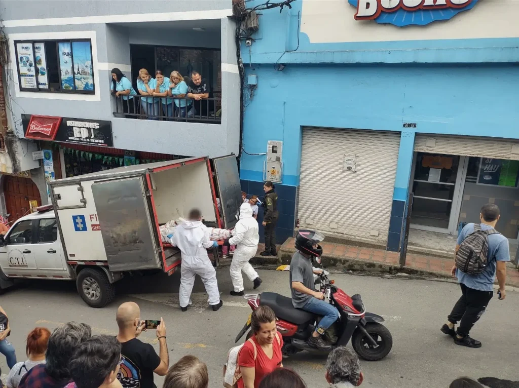 Hallado-muerto-Justo-&-Bueno-3