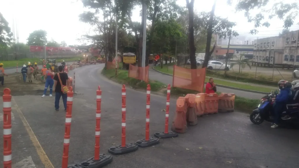 Obras-avenida-Regional