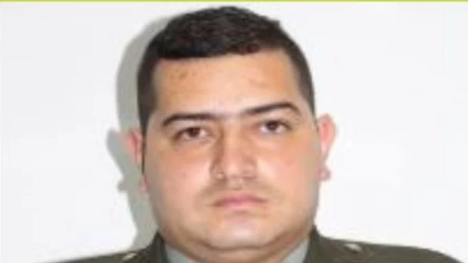 El policía llevaba 8 años en la institución.