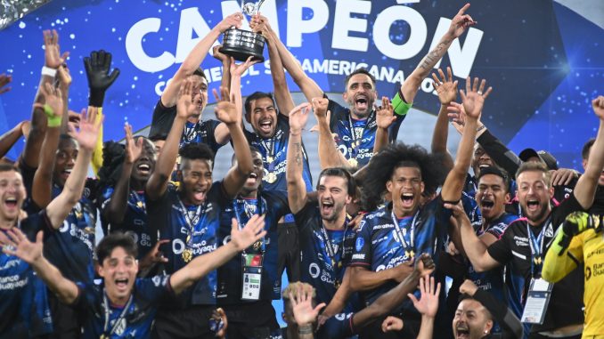 Independiente del Valle, campeón.