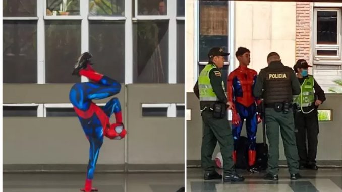 Spiderman en el Metro de Medellín