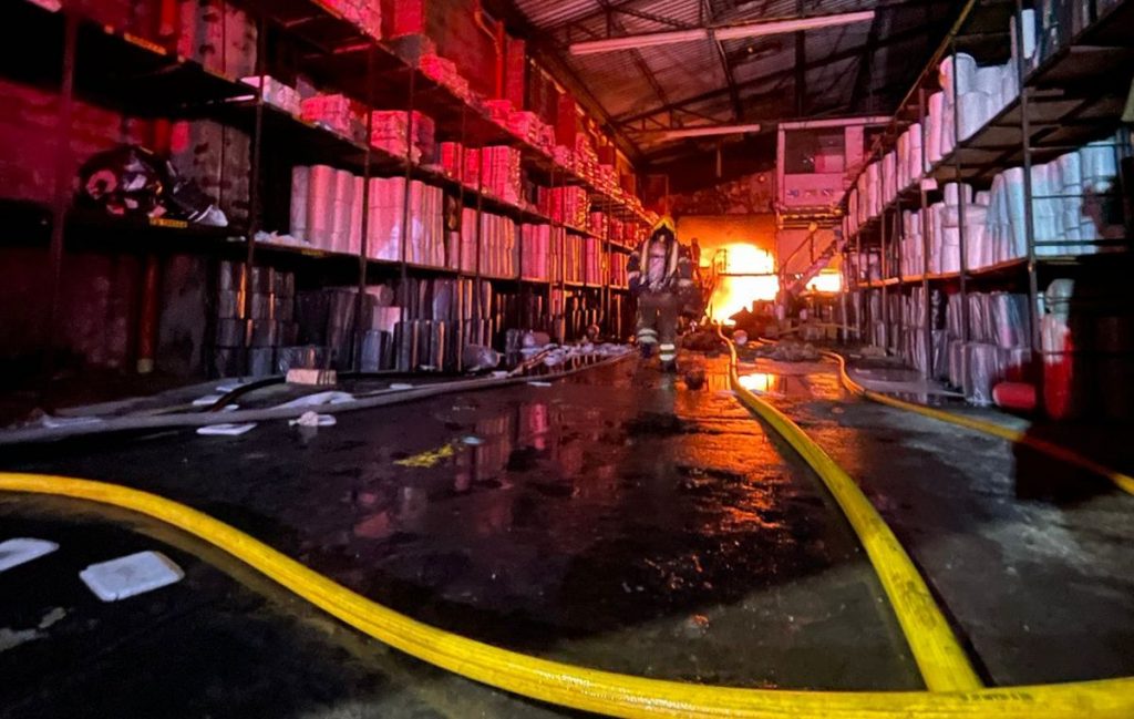 Incendio en bodega de Guayabal