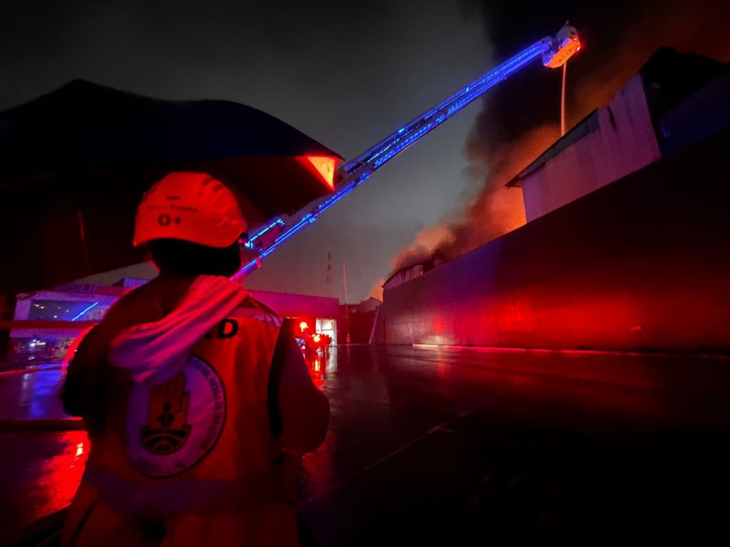 Incendio en bodega de Guayabal
