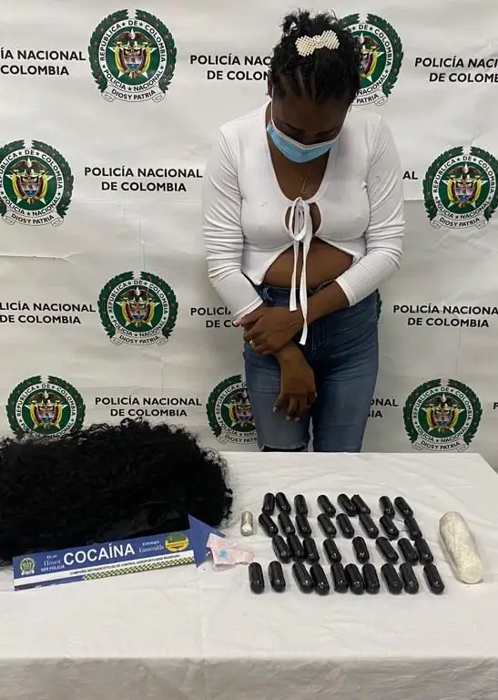 Capturada-con-droga-en-peluca-1