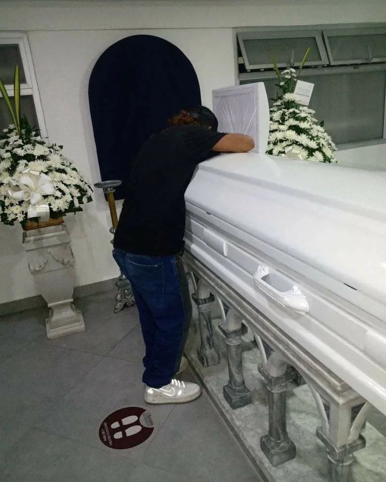 Este fue el velorio del joven asesinado en el Centro.