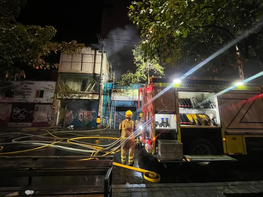 Incendio-centro-Medellin-1